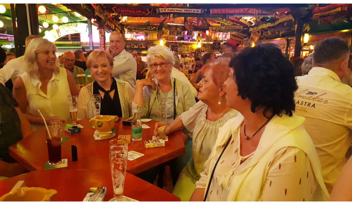 Da­men­komi­tee on Tour