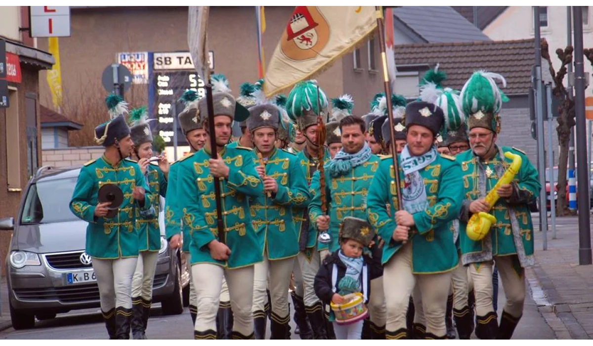 REZAG-Husaren - Tanzcorps mutiert zum Spielmannszug