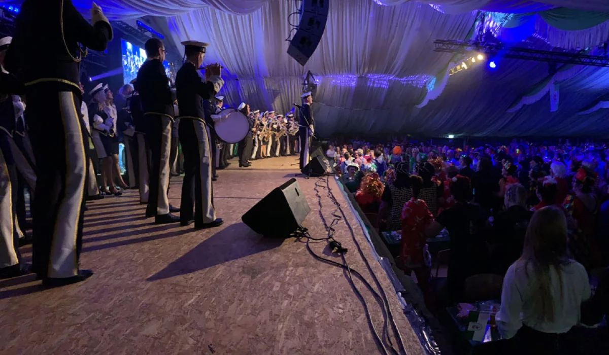 10. Mädchensitzung 10. Mädchensitzung