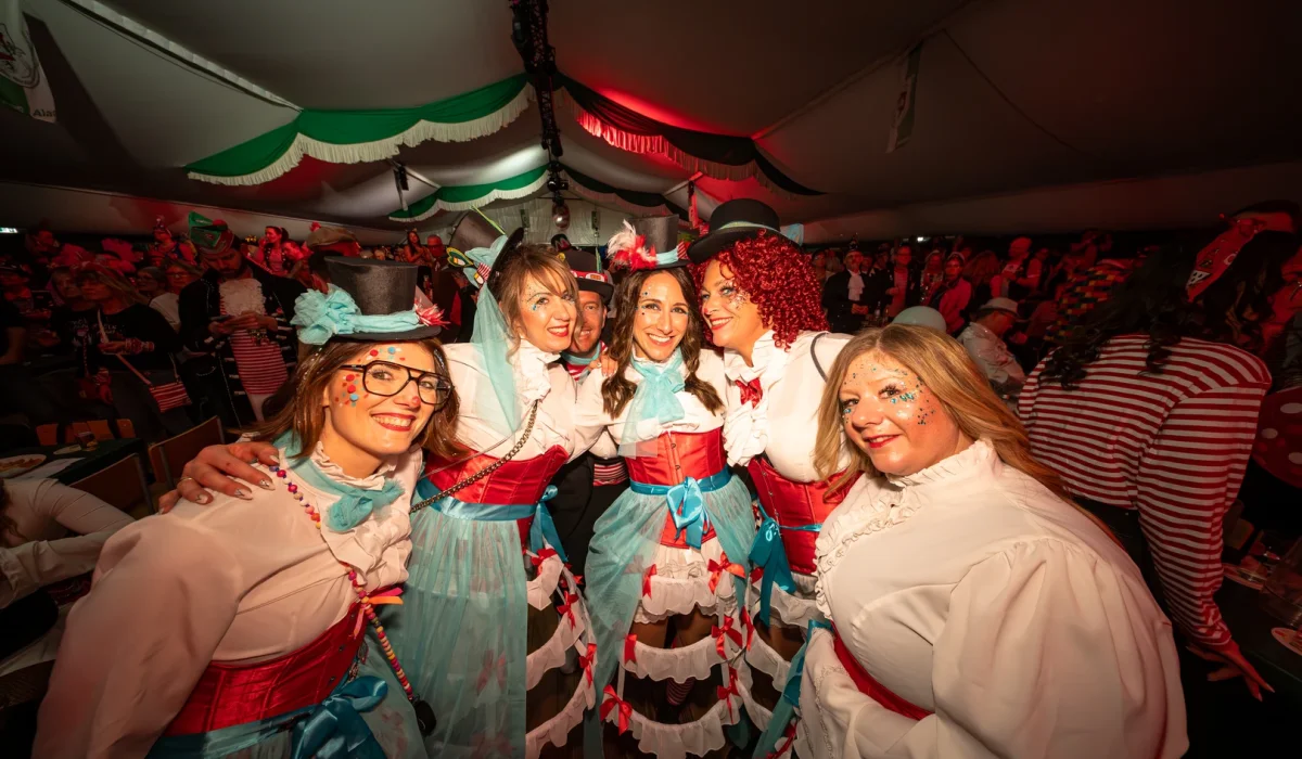 Große Kostümsitzung 2025