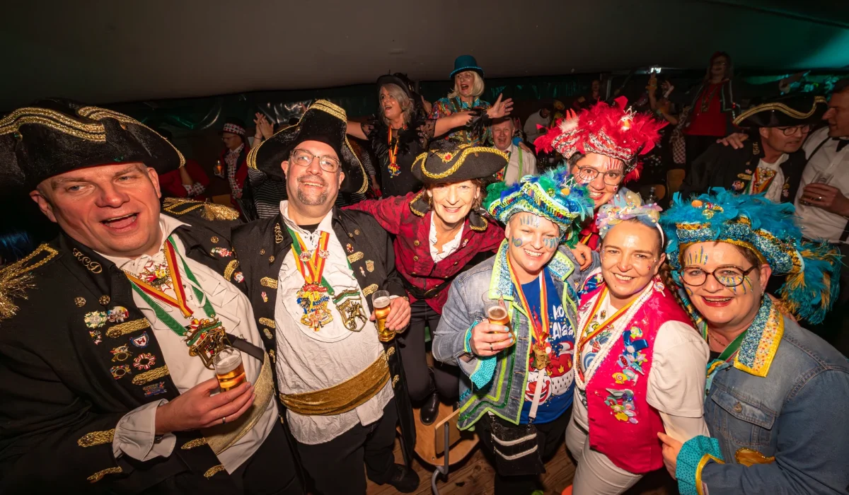 Große Kostümsitzung 2025