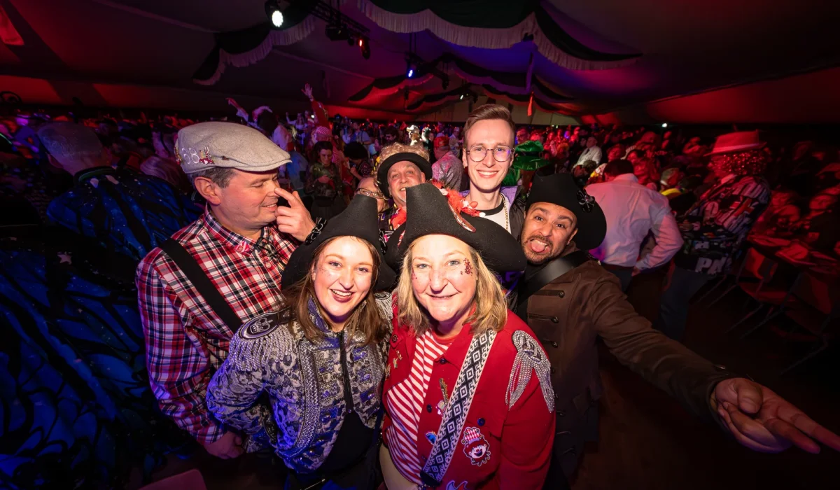 Große Kostümsitzung 2025