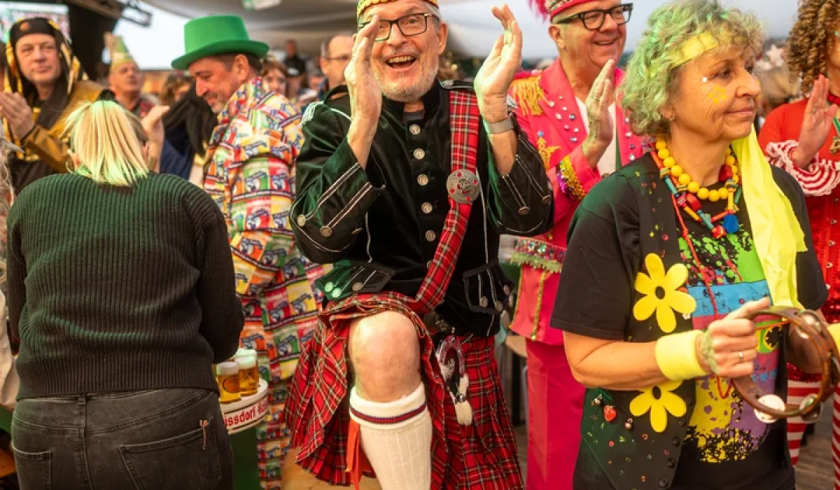 Große Kostümsitzung 2025