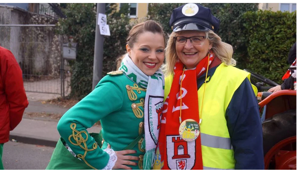 Porzer Rosensonntagszug bricht alle Rekorde Porzer Rosensonntagszug bricht alle Rekorde